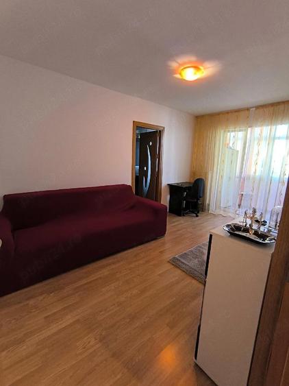 Vand apartament 2 camere,confort 2,etaj 3, Trivale, complex II - 3