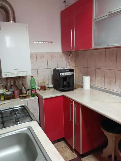 Casa -constructie solida-garaj-curte-zona Gojdu Deva - 6