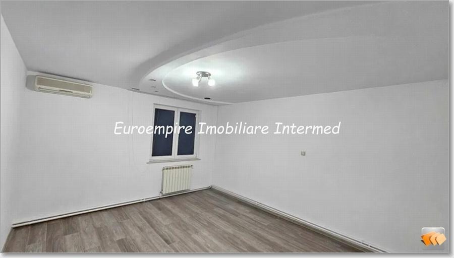 De inchiriat spatiu comercial zona Centru - 7