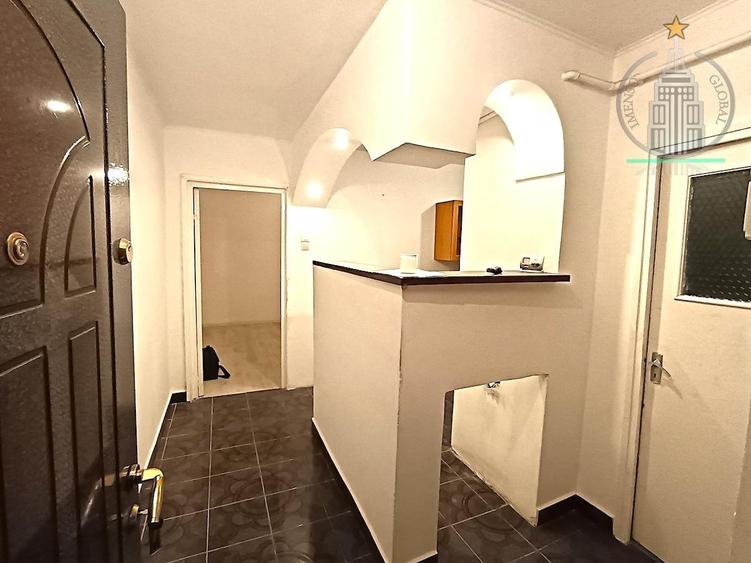 Comision 0% Apartament 3 camere decomandat si renovat  in Codlea - 2