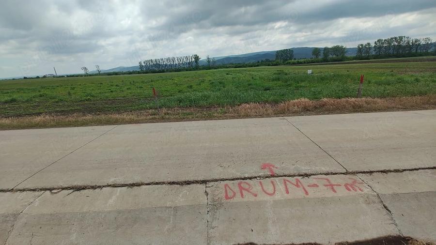 Teren de 500 mp, în Dancu