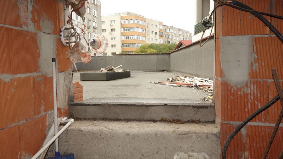 Liberty Mall-Nasaud P+2E+TERASA - 11