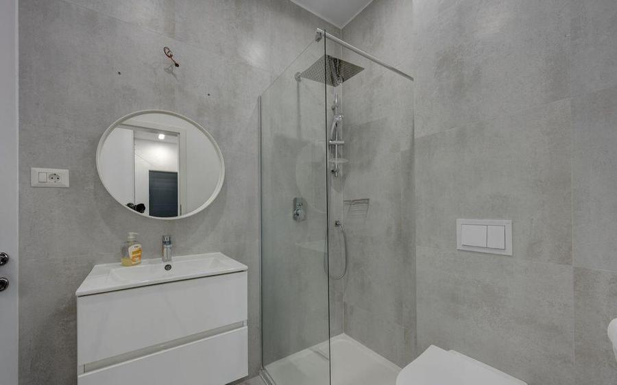 Vila parter mobilata si utilata Tunari - 8