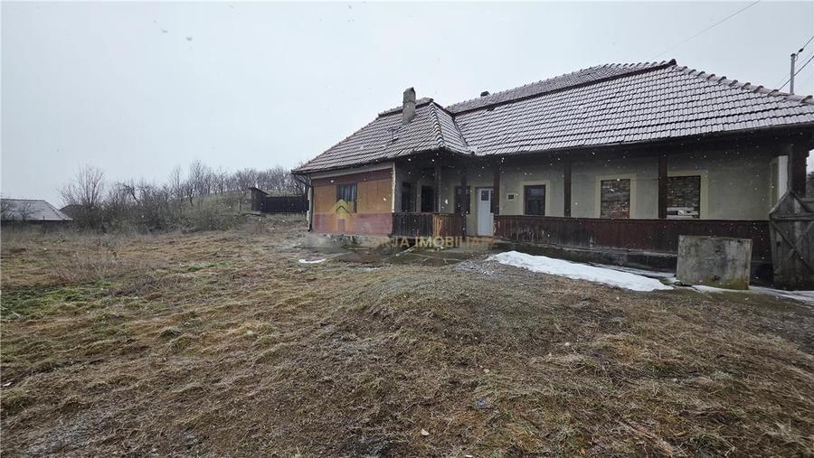 CASA 4 CAMERE 141 MP UTILI  CURTE LIBERA 1688 MP TEREN TOTAL 1839 - 2