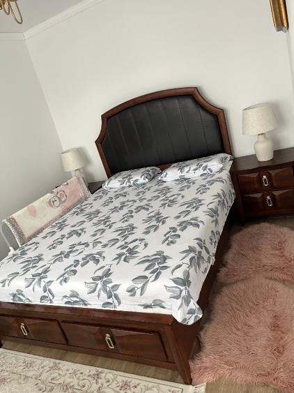 Vând Apartament cu două camere etaj 3 pe mijloc  - 8