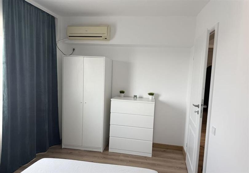 Apartament 4 camere Decomandat Emil Racovita - 2