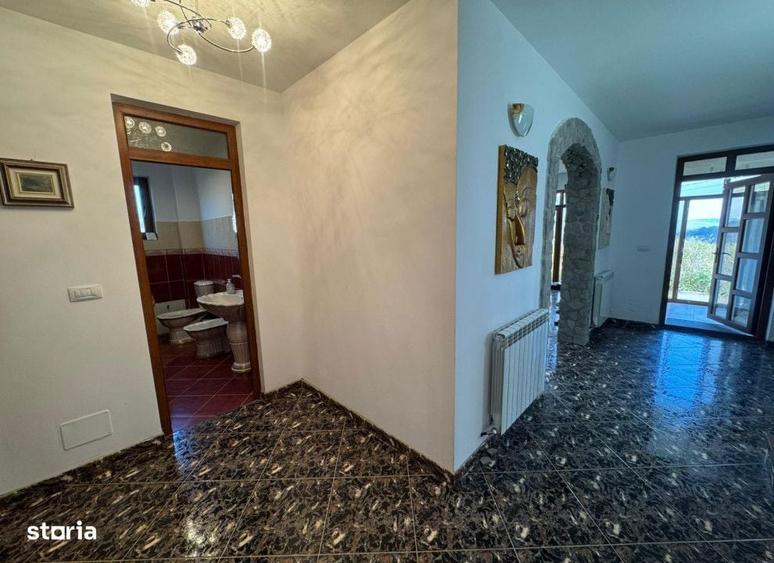 Casa 4 camere Tomesti , 194 metri Cod:160388 - 4