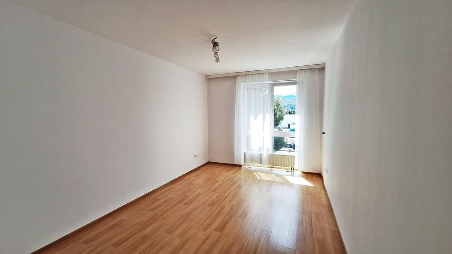 Apartament cu 3 camere decomandat în Avantgarden