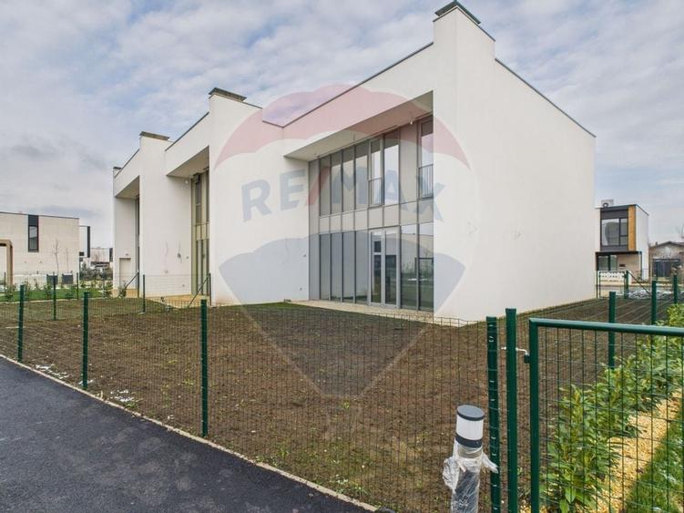 Vila luminoasa, cu finisaje premium, 4 camere in Tunari - Amber Forest - 3