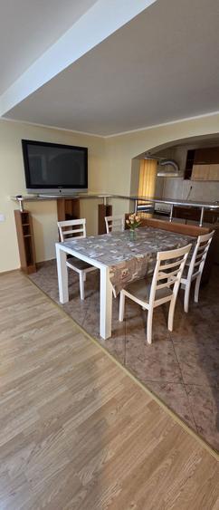 Inchiriez apartament 3 camere+garaj - 3
