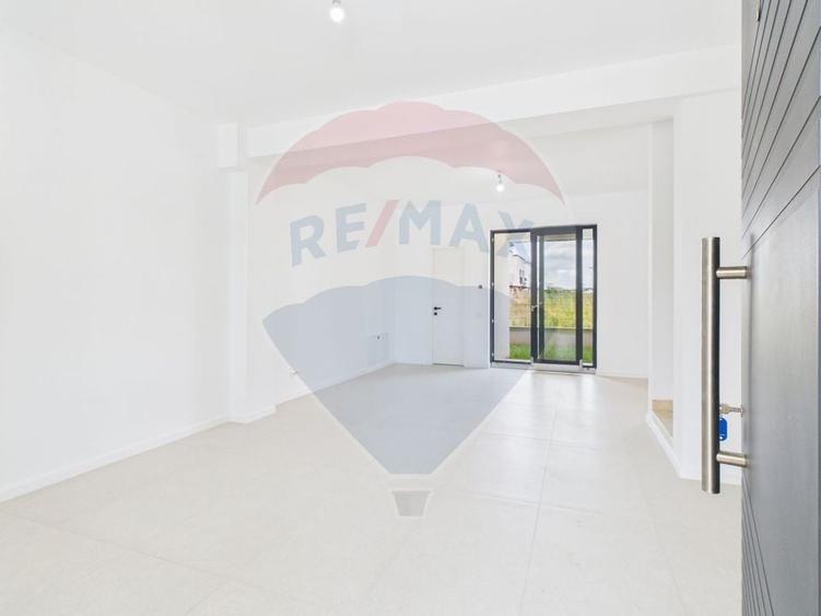 Apartament 3 camere si gradina de inchiriat, Nobil Rezidence - Tunari - 2