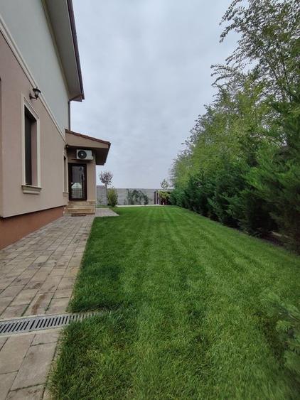 CASA  DEOSEBITA LA  SACALAZ IN SUPRAFATA DE 153 MP - 33