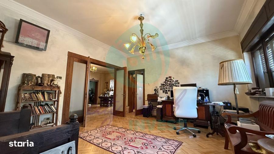 Apartament interbelic cu gradina ?i garaj - 4