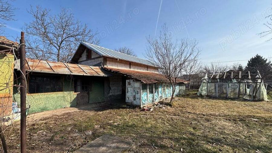 PROPRIETAR - Vand teren + casa comuna Dascalu - 10