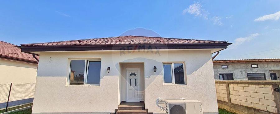 Casa noua in Ciorogarla - 3 dormitoare, living spa?ios - 5