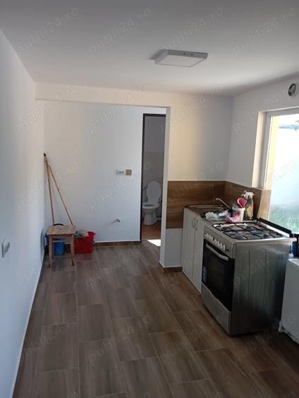 Casa de vanzare, cartier Tuguiata, renovata recent. - 9