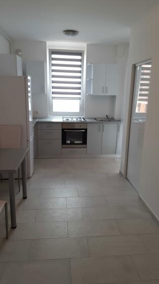 Inchiriez apartament Ared - 6