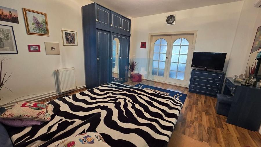 Vilă spațioasă aproape de centru | 259 mp | Piața Mică - 8