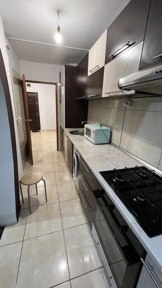 Garsoniera decomandata bloc 1986 Lujerului, Militari - 11