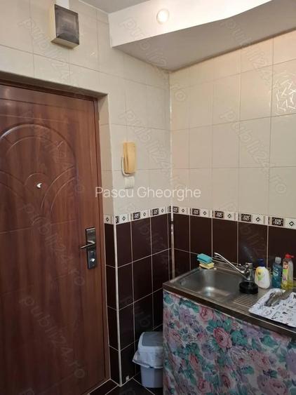 Vin garsoniera Arad zona Vlaicu 24 600 euro neg.