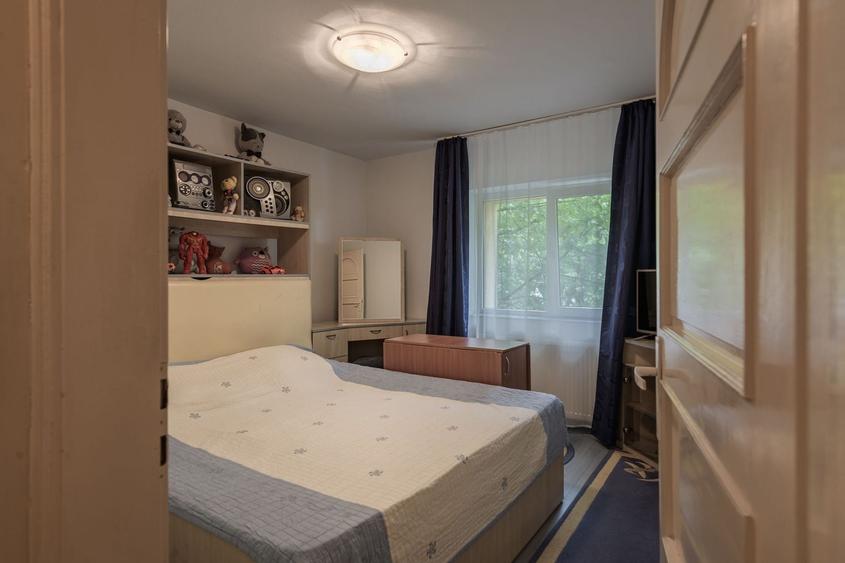 Apartament 4 camere, etaj 2, str. Castanilor, garaj de beton. - 5