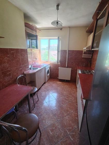 Inchiriez apartament 2 camere - 2