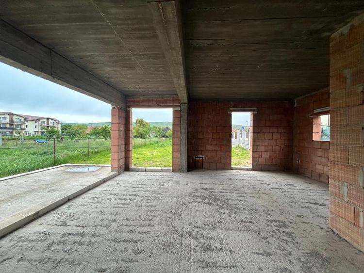 Duplex de vanzare cu 4 camere, 130 mp, zona Terra, Floresti! - 2