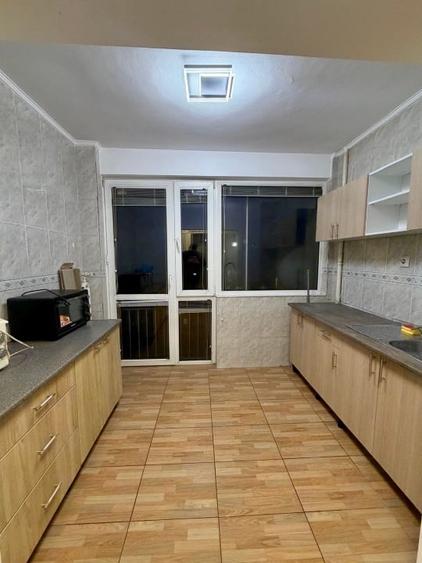 Apartament  de inchiriat direct proprietar piata romana (1 min metrou) - 3