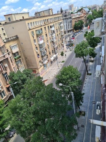 Vand ultracentral 3 camere mari +1/2 camera, Rondul Kogalniceanu -COMISION 0-