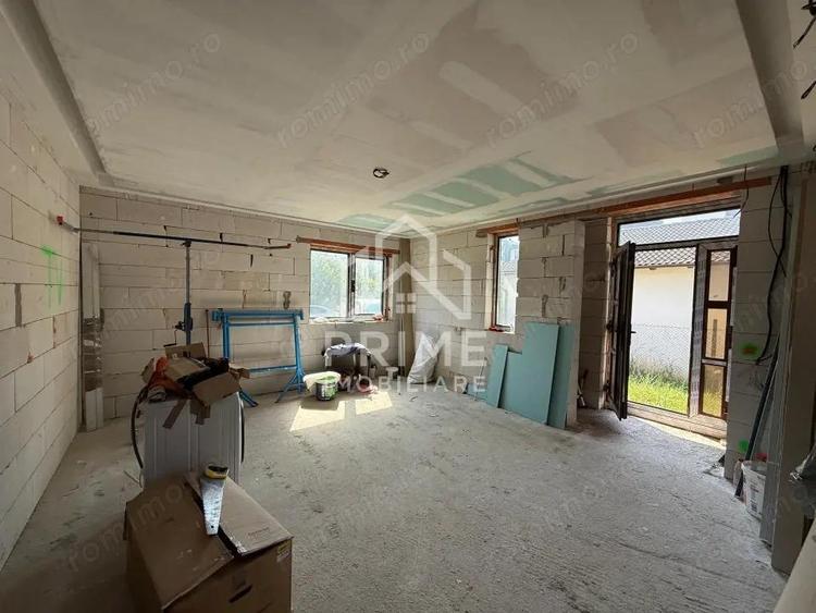 CASA LA ROSU DE VANZARE (ZONA AMPOI 3) 290 MP UTILI - 500 MP TEREN. - 3