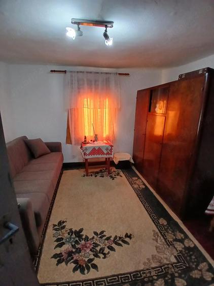 Casa de vanzare sat Ciovirnasani,com ?i?e?ti MH - 10