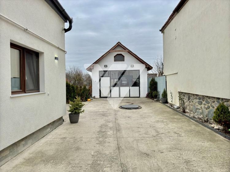 Casa individuala 6 camere 3 bai si teren 1115 mp in Sura Mica Sibiu - 12