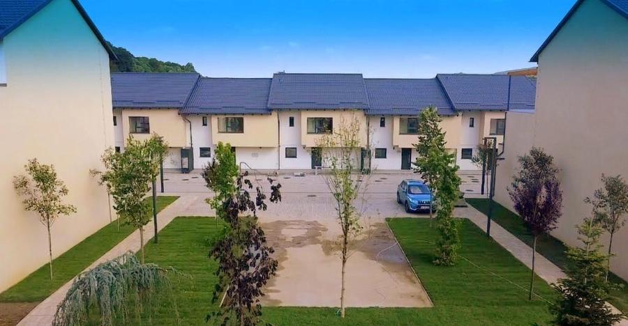 VILA IRIS, PRIMAVERII VILLAS, CARTIER PRIVAT LANGA ORAS - 3