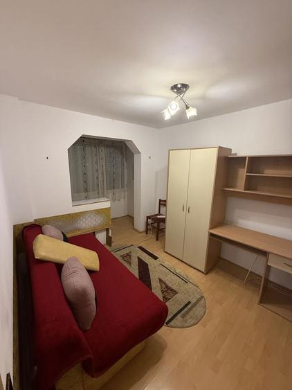 Inchiriez apartament cu 3 camere, proprietar, zona Cetatii - 450euro - 2