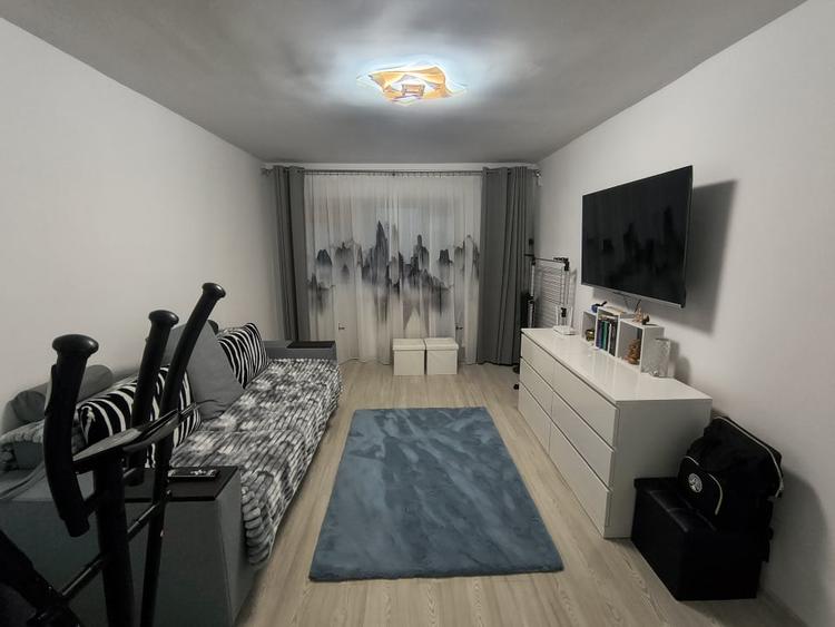 Icil -apartament 3 camere decomandat renovat - 2