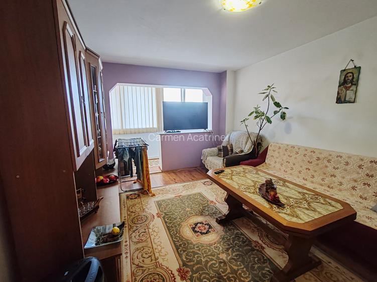 Apartament cu 3 camere decomandat în Răcădău Apartament cu 3 camere decomandat în Răcădău