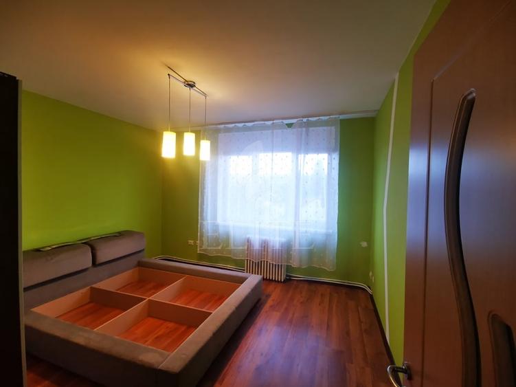Apartament 3 camere în zona PIATA 14 IULIE - 4
