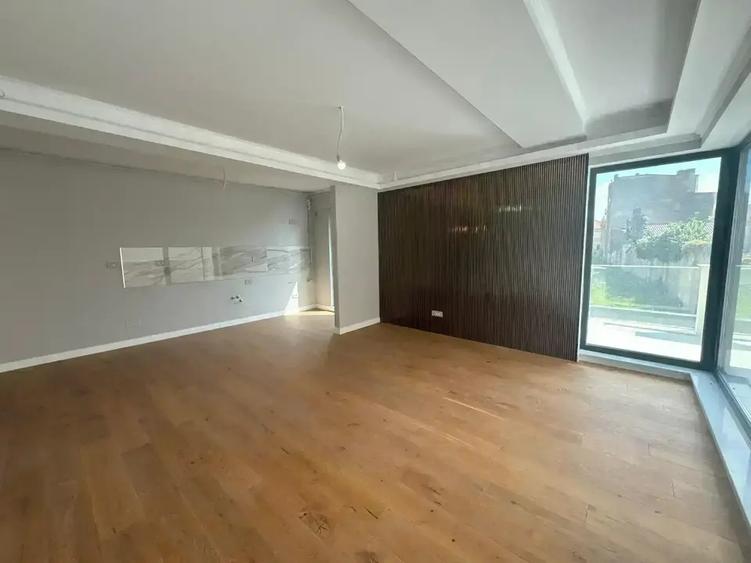 Unirii Ultracentral | Ap 4 camere | Finisaje Premium  | 2 parcari | - 4