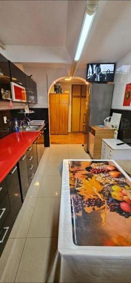 Apartament 4 camere- 8 min metrou Gorjului - 3