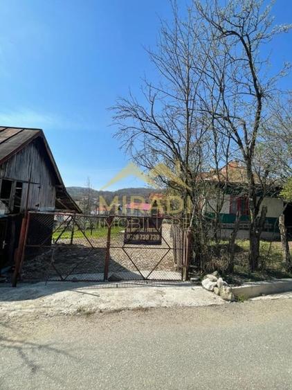 VANZARE CASA  TEREN - 6