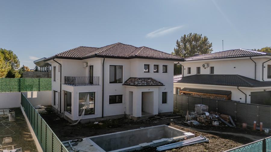 Vila moderna cu vedere la lac, ambient intim si elegant, piscina, carport - 16