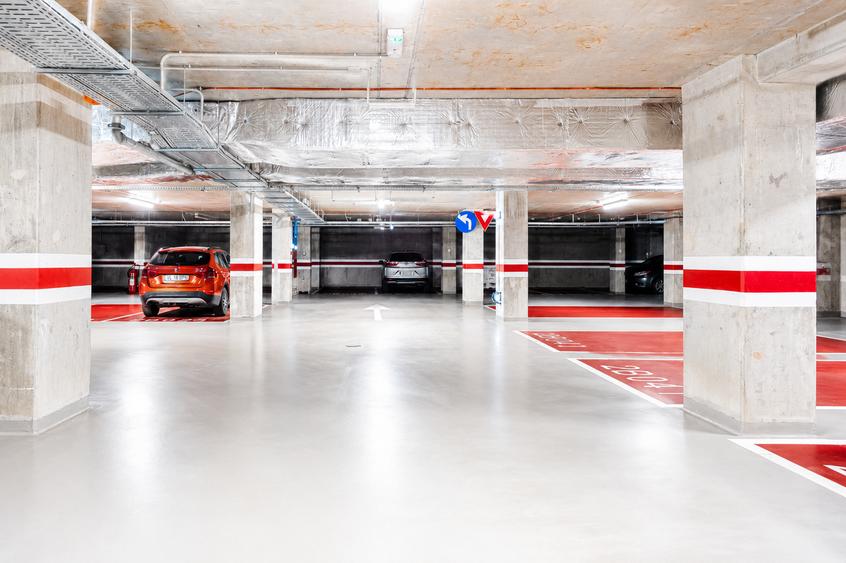 Apartament cu terasa cat o gradina,trei  boxe si doua locuri de parcare subteran - 42