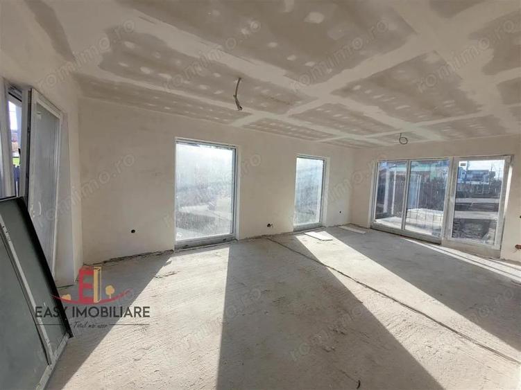 Casa 4 camere , Livezeni , - 9