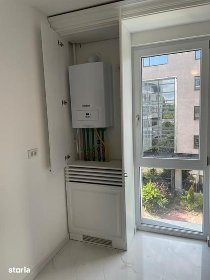 Apartament cu 4 camere decomandat, mobilat în Băneasa — fotografia 3