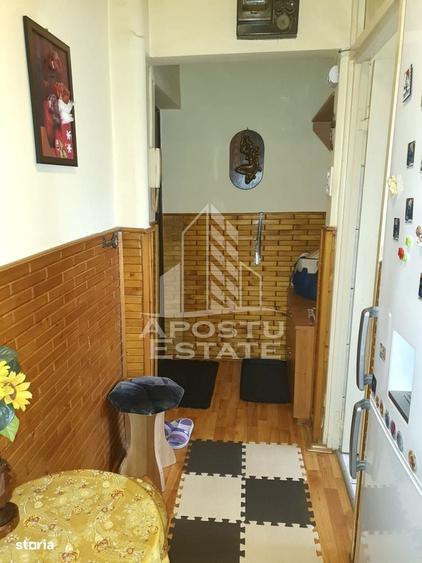Apartament cu 2 camere nedecomandat în Girocului