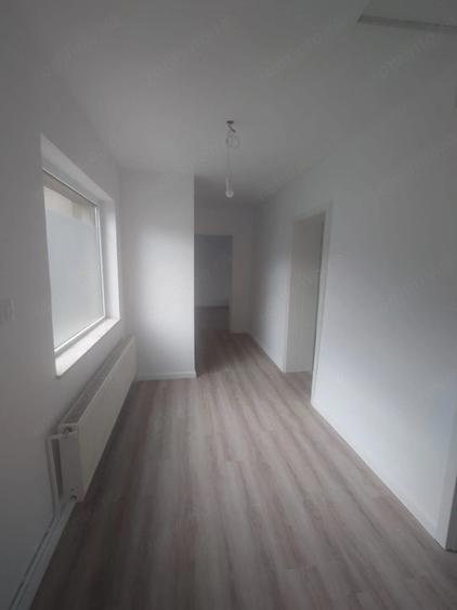 Spațiu comercial, de 88 mp, în Bartolomeu