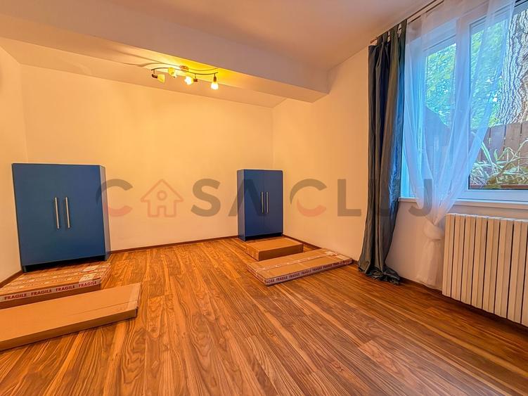 Apartament cu 3 camere decomandat, mobilat în Andrei Mureșanu