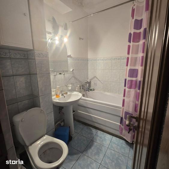 Apartament cu 2 camere semidecomandat în Piața Unirii