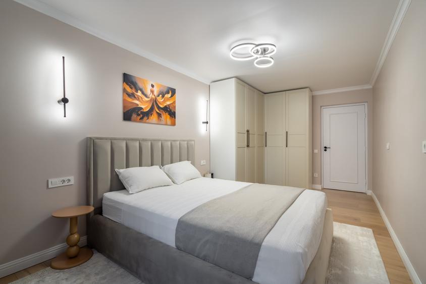 Apartament cu 3 camere decomandat în Barbu Văcărescu