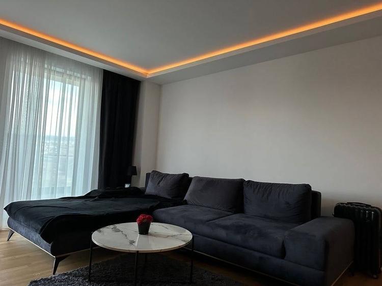 Apartament cu 2 camere decomandat în Zorilor